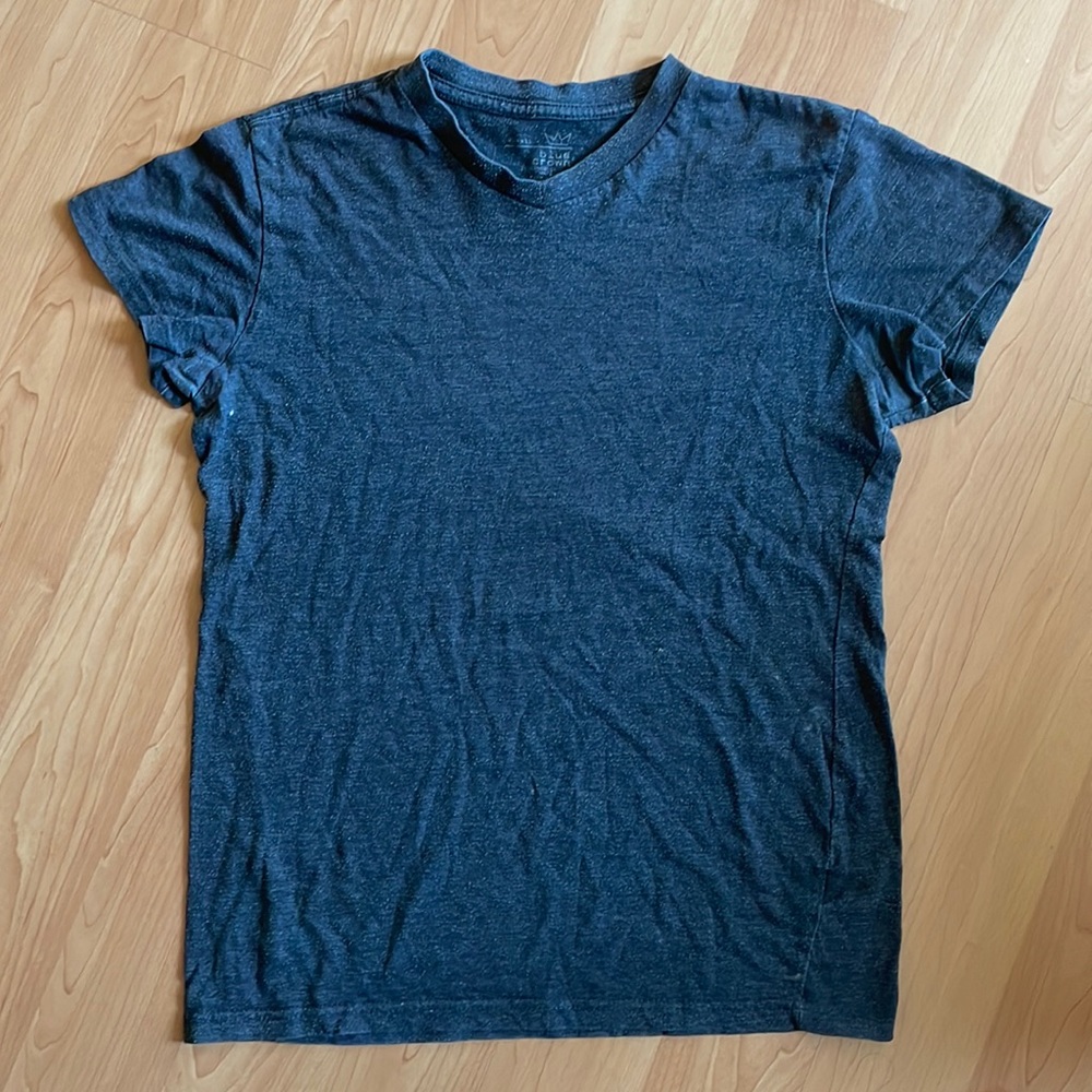Blue Crown T-shirt. Size XS. Hardly worn.